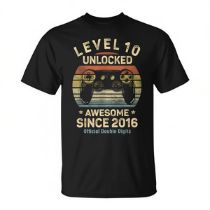 T-shirt da gaming ufficiale per il 10° compleanno, a due cifre, con il messaggio 'Level 10 Sbloccato', promozionale - Product Image 2