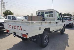 Camioneta Toyota Land Cruiser 2022, cabina sencilla, 4.1-6L, gasolina, transmisión manual, 500Nm de torque, 400Ps, 5 asientos, 25001-50000 millas. - Product Image 3