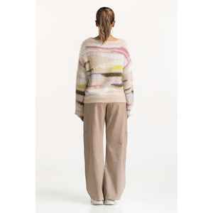 เสื้อสเวตเตอร์สไตล์เกาหลีสำหรับฤดูหนาวและฤดูใบไม้ร่วง รุ่น WM-SWT-WS24-061 ผลิตจากผ้าแคชเมียร์และขนแพะโมแฮร์ 100% แบบถักลายเชอร์รี่ - Product Image 1