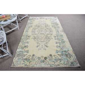 Alfombra Vintage de 4.5x7.8 pies, Alfombra Turca, Alfombra Marroquí Azul y Blanca - Product Image 1