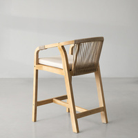 Chaise de bar moderne avec structure en teck massif et dossier en corde tressée pour hôtel et salle à manger