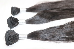 ผมต่อจากผมมนุษย์ผมชาวอินเดียแบบมีผมเป็นลอนธรรมชาติพร้อมสีผมแท้ - Product Image 4