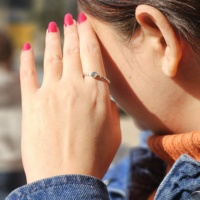 Bague en argent sterling avec labradorite, très légère, avec petite pierre, design tendance pour mariages, fêtes et anniversaires