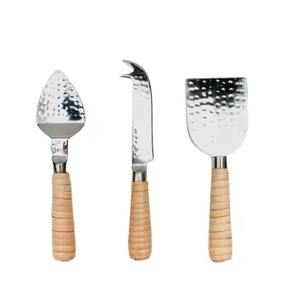 Ensemble de fromage à poignée en métal isolé blanc Ensemble de fromage à usage domestique fait à la main royal - Product Image 3