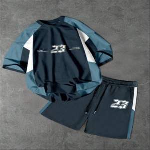 ชุดกีฬาเดนมาร์กแบบกำหนดเอง รุ่น 743680460999 เสื้อผ้าสตรีทแวร์ฤดูร้อน ชุด 2 ชิ้น เสื้อผ้าผู้ชาย ระบายอากาศได้ดี ปักลาย โพลีเอสเตอร์/ผ้าฝ้าย - Product Image 1