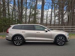 2016 Assez UTILISÉ V o I v o v60 T5 Drive - Product Image 2