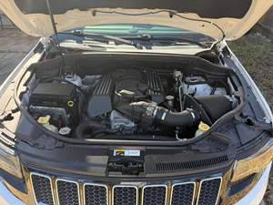 Jeep Grand Cherokee SRT 2014 d'occasion, sans réserve, moteur Hemi V8 6,4 litres, transmission intégrale, provenance sud, peu modifiée - Product Image 6