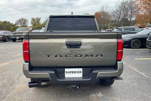 Toyota Tacoma 2025 Usada en Excelentes Condiciones - Product Image 5