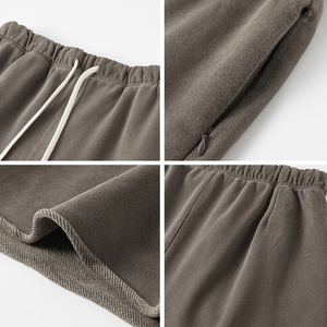 กางเกงขาสั้นผ้าฝ้ายเฟรนช์เทอร์รี่แบบสบายๆ สำหรับผู้ชาย ทรงวินเทจ ลุคสตรีทแวร์ ขอบดิบ ซักย้อมสีแบบแอซิดวอช  รักษ์โลก - Product Image 4