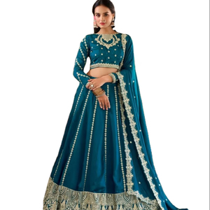 Compre Haga que su día sea especial con el mejor trabajo de espejo Heavy Flair Lengha Choli & Dupatta con increíble trabajo impreso para la venta en línea - Product Image 1