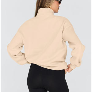 Sudaderas personalizables para mujer con bordado de impresión de logotipo y opciones de Etiqueta para ropa deportiva de gimnasio y uso diario - Product Image 3