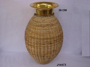 Tejido de bambú moderno en florero de hierro con cuello de latón decoración del hogar florero decorativo Metal y bastón - Product Image 3