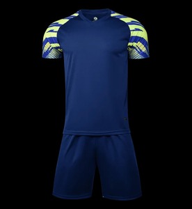 Maillot de basket-ball double face pour hommes et enfants Uniforme de sport à séchage rapide avec caractéristique respirante pour vêtements pour enfants - Product Image 2