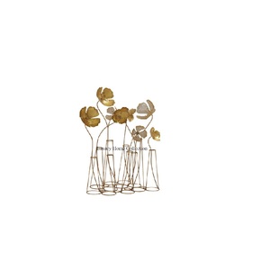 Sculpture florale élégante en métal et objet de table décoratif en gros Statue d'accent décoratif d'aspect fantaisie de concepteur créatif - Product Image 1