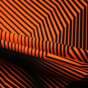 2024 Nouvel arrivage d'uniformes de football personnalisés pour les jeunes Meilleur prix avec un service OEM de conception différente - Product Image 4