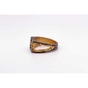 Anillo de Sello Rústico Vikingo Unisex de Plata de Ley 925, Hecho a Mano, con Acabado Kintsugi Dorado Oxidado, Joyería Artesanal - Product Image 4