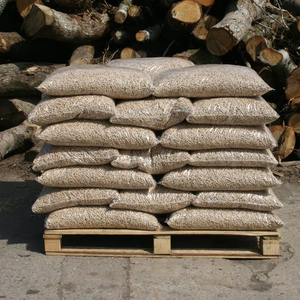 Briquetas de madera dura de Acacia Pellets de madera de 6mm de diámetro con patrón de palo y polvo Pellets de cáscara de arroz - Product Image 1