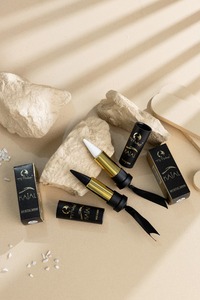 كاجال أبيض فاتح مهدئ وناعم للعين لإبراز خط الماء والعين - Product Image 3