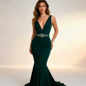 Cinturón de Novia Ajustable con Pedrería Esmeralda Bridella BS128GKL para Bodas, Bailes de Graduación y Eventos Formales - Product Image 2