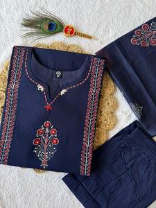 Ensemble Kurta en coton pur imprimé à la main, style ethnique, coupe droite, avec pantalon et dupatta, motifs de col, choli pour femme, vente en gros - Product Image 6