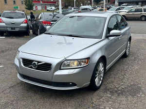 2011 pour S40 T5 Berline 4 portes d'occasion, prix de gros, conduite à gauche, sièges en cuir, caméra de recul, 75k-100k miles, phares LED, toit ouvrant - Product Image 2