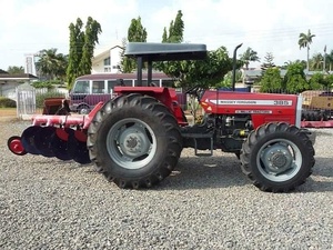 รถแทรกเตอร์ล้อยาง Massey Ferguson MF 385 มือสอง สภาพดี ราคาถูก 290 2WD  85 แรงม้า ระบบขับเคลื่อน 2x4 พร้อมมอเตอร์ 2WD - Product Image 6