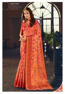 Zari de oro antiguo de buena calidad con Sari de seda rico atractivo de Pallu Banarasi, fabricación india y precio al por mayor - Product Image 3