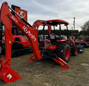 Tractor Cargador de Ruedas Kubota M62 Usado, Retroexcavadora, Inspeccionado y Probado, Tractor Compacto de Servicio Pesado, 59 Horas, 4050 kg, Diésel - Product Image 4