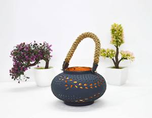 Chandelier en métal vintage créatif, décoration de la maison, bougeoir fait à la main, décoration miniature, cadeaux d'art, Gua - Product Image 1