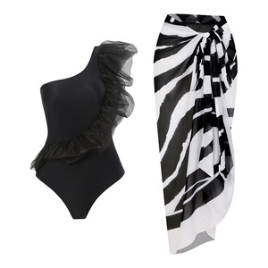 2025 européen américain femmes une <span class=keywords><strong>pièce</strong></span> taille haute <span class=keywords><strong>Bandeau</strong></span> <span class=keywords><strong>maillot</strong></span> <span class=keywords><strong>de</strong></span> <span class=keywords><strong>bain</strong></span> une épaule volants mince longue jupe à la main rayé - Product Image 1