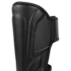 Protège-tibias confortables en cuir PU Arts martiaux, Muay Thai et MMA avec protège-tibias de boxe avec logo personnalisé - Product Image 5