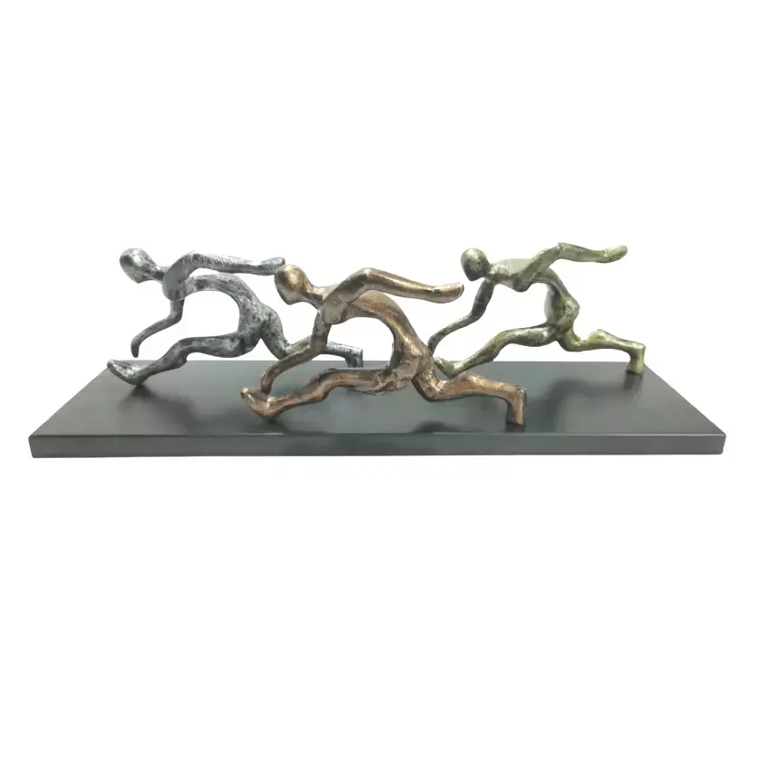 Handwerk Metal Graveren Designer Standbeeld Tafel Decoratieve Verzilverd Atleten Metalen Sculptuur Exporteur