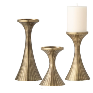 Portavelas de Diseño Artesanal disponible Diseño clásico Hecho a mano Último estilo Soporte de vela de metal Decoración del hogar - Product Image 1