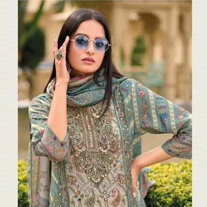 "Impression numérique pur Maslin Shalwar Kameez avec travail manuel Aari, fond en rayonne et Maslin Dupatta assorti" - Product Image 1