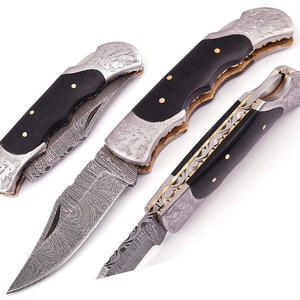 Cuchillo de bolsillo de grado industrial con mango parcialmente de madera con incrustaciones de acero de Damasco, bolsteros grabados, cuchillos plegables, directo de fábrica OEM - Product Image 5
