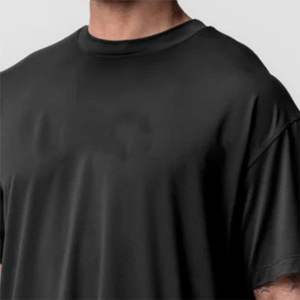 Camiseta de entrenamiento de gran tamaño negra Camiseta de gimnasio de rendimiento Camiseta de entrenamiento atlético de secado rápido, antimicrobiano, absorbente del sudor - Product Image 6