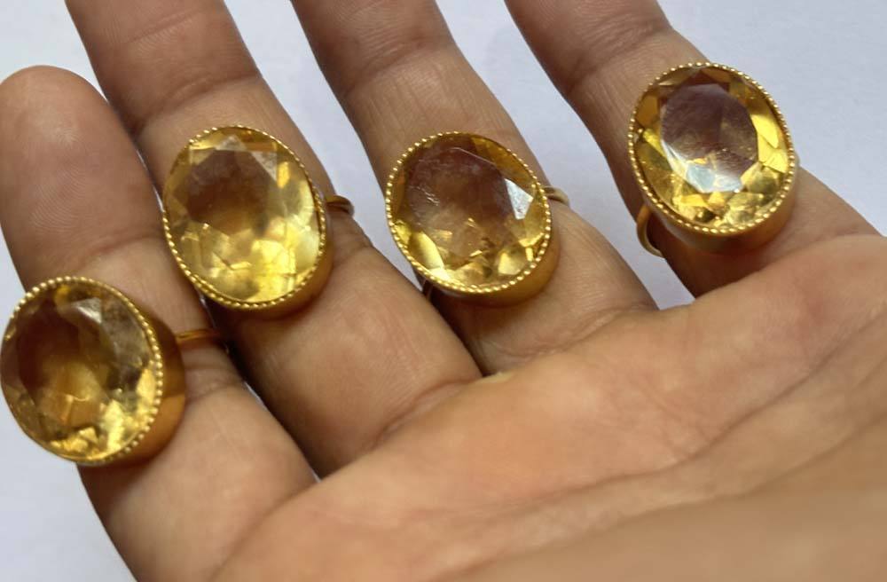 เช่นเดียวกับภาพ