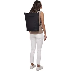 Bolsa de Mano Promocional Sostenible Invigo by Case Logic para Merchandising, Ecológica y Elegante - Product Image 2