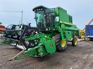 John Dee.re - S440 Moissonneuses-batteuses d'occasion-à vendre - Product Image 2