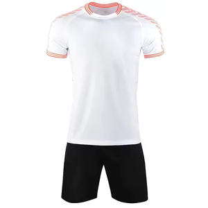 Conjunto completo de uniforme de fútbol de alta calidad hecho a medida para equipos juveniles, camisetas de fútbol para hombres y uniforme de fútbol - Product Image 4