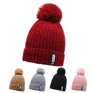 Chapeaux d'hiver pour femme Bonnets épais Chenille Ball Knitted Cap Girls Autumn Beanie Hats Fleece-borded Warmer Bonnet Casual Cap - Product Image 6