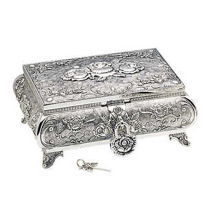 Hot Selling Gold Plated Luxury Design Hand Made Metal Decorative <b>Jewellery</b> <b>Box</b> for <b>Rings</b> Necklace & Pendant - Product Image 6