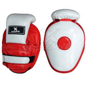 แผ่นรองมวยหนังคุณภาพสูง ระบายอากาศได้ดี สวมใส่สบาย เป็นมิตรกับสิ่งแวดล้อม ป้องกันการบาดเจ็บอย่างดี เหมาะสำหรับกีฬาต่อสู้ที่ต้องการความเข้มข้น ผลิตตามสั่ง - Product Image 2