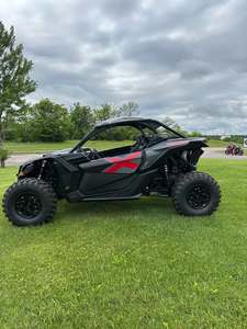 Can-Am Maverick X3 X TURBO Sport UTV 2026, Vehículo Recreativo de Aluminio 4x4, Motor Rotax de 976cc, CVT, EPS, Cabrestante, HVAC, Cabina, Garantía de 3 Años - Product Image 4