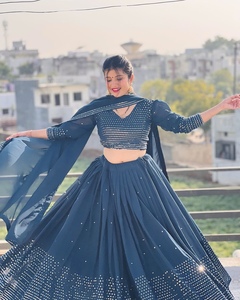 Séquence de couleur bleue lourde avec broderie tenue de fête de travail Lehenga Choli pour la tenue de nouveauté des femmes en gros - Product Image 4