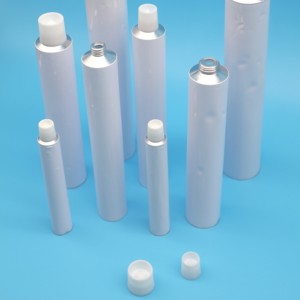 Tube d'emballage cosmétique de luxe personnalisé en aluminium 99,7 % facile à transporter avec logo personnalisé et bouchon à vis GREEN PACKAGING 50-120 ml - Product Image 2