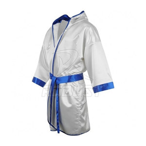 Bata de Boxeo de Satén de la Mejor Calidad con Capucha para Combates de Boxeo |   Diseño y Colores Personalizables a Precio Económico - Product Image 4