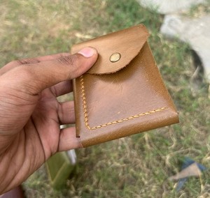 Porte-cartes à deux volets en cuir de style vintage fait à la main portefeuille RFID court et mince antivol - Product Image 2