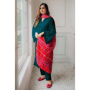 Vêtement traditionnel chinois Maria B-3PC, chemise en tissu lawn brodée Chikankari avec dupatta à imprimé Chunri et pantalon - BIC-4558-Z - Product Image 1