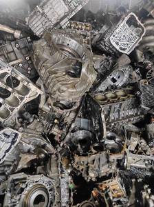 Déchets de bloc moteur et de roue de voiture en fonte d'aluminium disponibles à la vente - Product Image 6